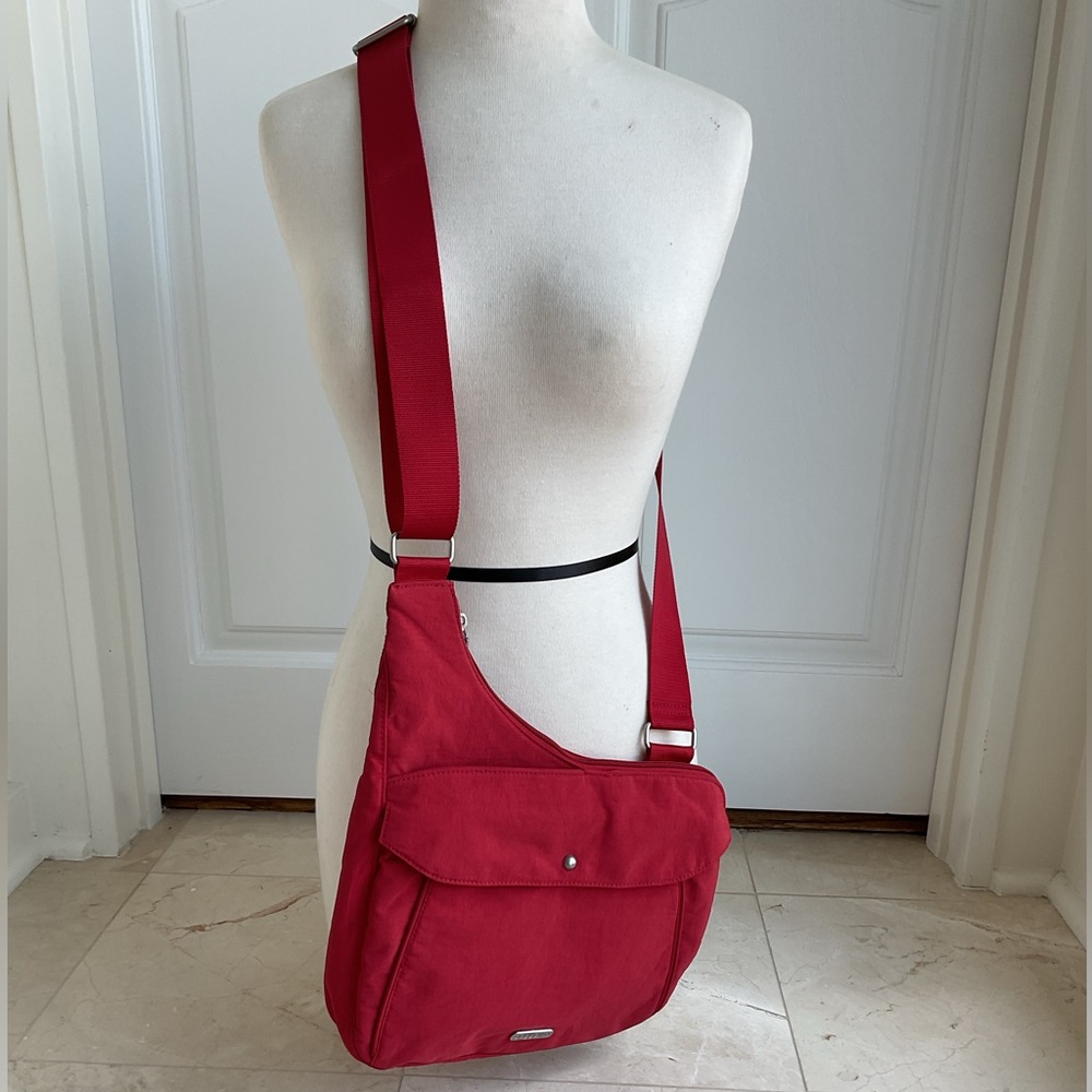🌀Baggallini Criss Cross Travel Bag